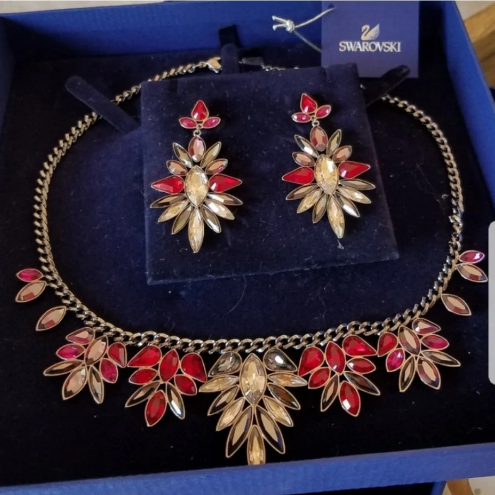 AUTHENTIC Swarovski RARE Red Vermilion Statement Necklace & Earrings NWT